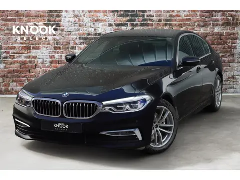 BMW 5-serie Sedan 520i High Executive Luxury Line Automaat / Navigatiesysteem Professional / Comfort