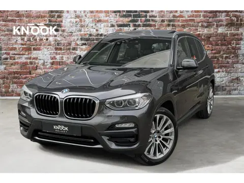 BMW X3 xDrive20i High Executive / Panoramadak / Adaptive LED / Camera / Navigatiesysteem Professiona
