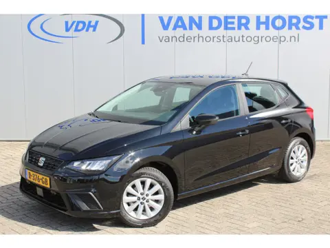 SEAT Ibiza 1.0-96pk TSI Style. NIEUWSTE MODEL In nieuwstaat ! Volautm. airco, camera, elektr. ramen 
