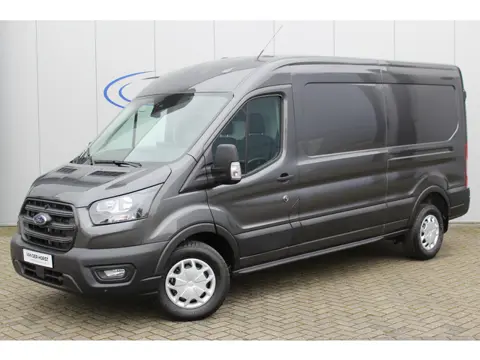 Ford Transit 350 2.0 TDCI L3H2 Trend 130pk Trend. Net ingereden, uit voorraad leverbaar ! Volautm. a