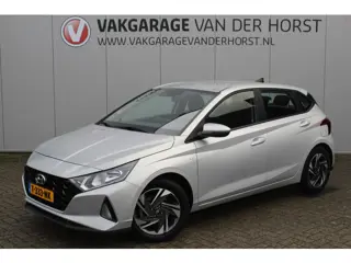 Hyundai i20 1.0-100pk T-GDI Comfort. Correct nette en subliem rijdende wagen ! Airco, navigatie, tel