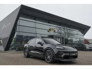 Porsche Macan 4 408pk 100kWh Panoramadak Luchtvering Bijrijdersdisplay 18-weg Sportstoelen Bose NLau