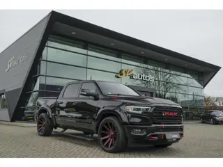 Dodge Ram 1500 5.7 V8 401pk 4x4 Limited LPG G3 Widebody Black&Red Luchtvering Trekhaak Head-up Harma