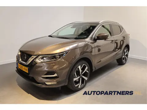 Nissan QASHQAI 1.3 DIG-T Premium Edition - Panoramadak - Stoelverwarming - Apple Carplay/Android Aut