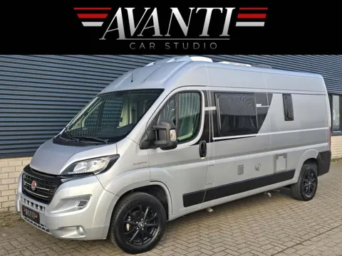 Sunlight CLIFF 600 EURO 6 SLECHTS 35.011 KM !! ZONNEPANEEL LITHIUM LUCHTVERING DWARSBED DRAAISTOELEN