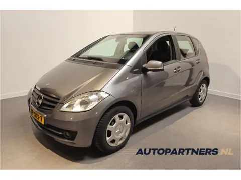 Mercedes-Benz A-Klasse 180 BlueEFFICIENCY Business Class - Stoelverwarming -  Leder - Trekhaak