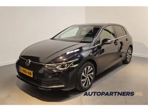Volkswagen Golf 1.4 eHybrid Style - Stoel/Stuurverwarming - Massagefunctie - Adaptive Cruise - Apple