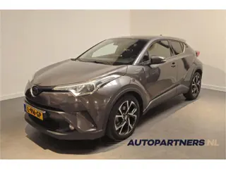 Toyota C-HR 1.8 Hybrid Dynamic Sport - Stoelverwarming - Dodehoekdetectie - Adaptive Cruise