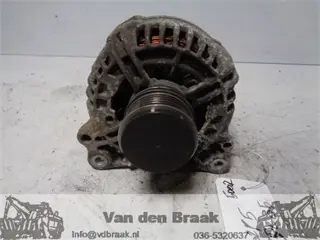 Volkswagen Golf 1.6 2003-2008 Dynamo met vrijlooppoelie
