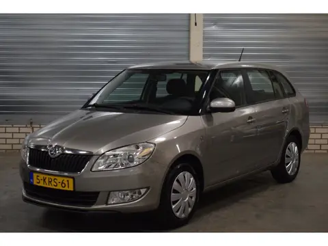 Skoda Fabia Combi 1.2 TSI Ambition + Airco|Cruise Control|Trekhaak|Dealer Onderhouden|