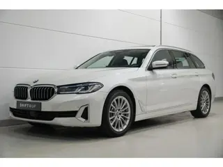 BMW 5-serie Touring 530i Panoramadak | Laser | Head Up | Elektr. Trekhaak