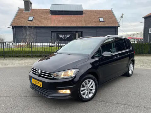 Volkswagen Touran 1.2 TSI Highline 7-PERSOONS AIRCO/ECC NAVIGATIE PDC LM VELGEN