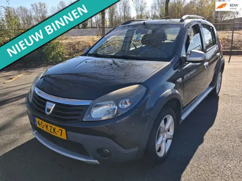 Dacia Sandero 1.6 Stepway LEUKE AUTO RIJDT EN SCHAKELT GOED