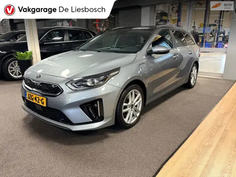 Kia Ceed Sportswagon 1.6 GDI PHEV ExecutiveLine / leder / panorama-dak / camera / stoel en stuur ver