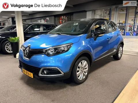 Renault Captur 0.9 TCe Limited / navi / cruise control / boeken / trekhaak