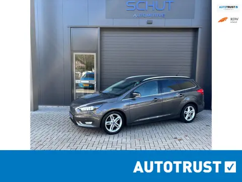 Ford Focus Wagon 125pk Titanium CLIMA | NAVI | 17INCH | LED | STOELVERWARMING | PARKASSIST | STUURVE