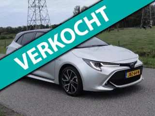 Toyota Corolla Hybrid 140 Business Full LED I CAMERA I LEER I 18INCH VELGEN