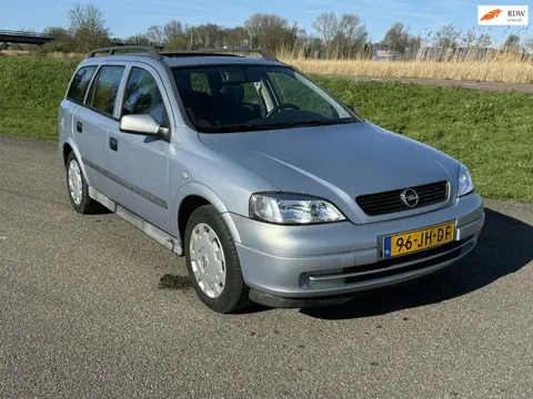 Opel Astra Wagon 1.8-16V Sport Edition incl apk en garantie ! met airco en panodak!