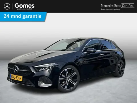 Mercedes-Benz A-klasse 180 Star Edition Luxury | Panoramadak | Apple CarPlay | Android Auto | Donker