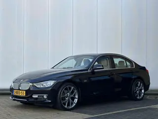 BMW 3-serie 320i Executive l Afn. Trekhaak l Keyless l PDC l