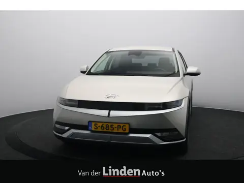 Hyundai IONIQ 5 Connect+ 77.4 kWh SOH 97,1% | Warmtepomp | Vehicle-To-Load | Head-Up Display | Bose 