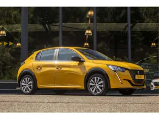 Peugeot e-208 EV Active 50 kWh (bj 2022, automaat)