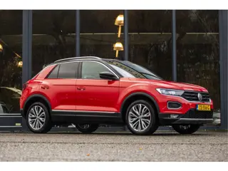 Volkswagen T-Roc 1.5 TSI Sport (bj 2019, automaat)