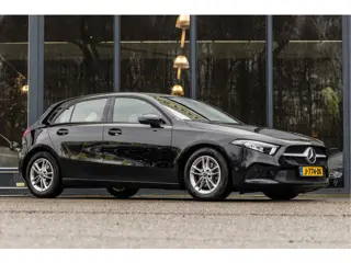 Mercedes-Benz A-Klasse 180 Business Solution (bj 2020)
