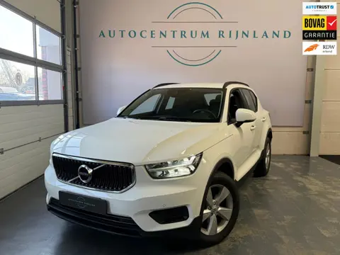 Volvo XC40 Momentum Core Automaat, Carplay, Camera