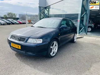 Audi A3 1.6 Attraction,Airco, NAP, Automaat