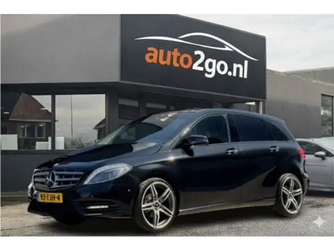 Mercedes-Benz B-Klasse 180 AUT7 AMBITION NAVI AIRCO LED 18-INCH-AMG VELGEN PDC