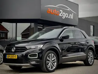 Volkswagen T-Roc 1.5 TSI AUT7 SPORT PANODAK LEDER NAVI CAMERA DIGI-DASH APPLE-CARPLAY LED LMV PDC