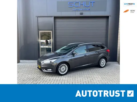 Ford Focus Wagon 125pk Titanium XENON | CARPLAY | SYNC 3 | NAVI | STOELVERWARMING | STUURVERW | PARK