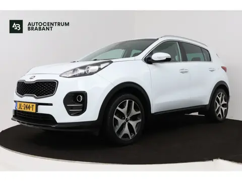 Kia Sportage 1.6 GDI First Edition (ACHTERUITRIJCAMERA, CRUISE CONTROL, NAVIGATIE, PARKEERSENSOREN)