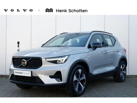Volvo XC40 B4 Plus Dark | Verwarmbare voorstoelen | Verwarmbaar stuurwiel | Verwarmbare voorruit | P