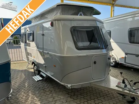 Eriba Touring 530 DWARS BED HEFDAK   LEGEND