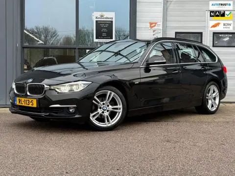 BMW 3-serie Touring 318i Corporate Lease High Executive, Leder, NAP