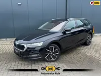 Skoda Octavia Combi 1.5 e-TSI Automaat * Leder * Side Assist * Stoelverwarming * Virtual Cockpit *