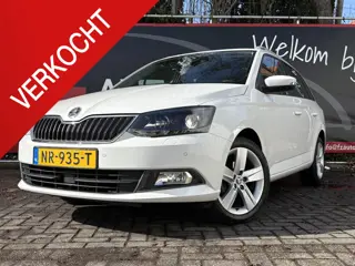 Skoda Fabia Combi 1.0 Style Business - Navigatie - Climate Controle - Trekhaak - Parkeersens V+A