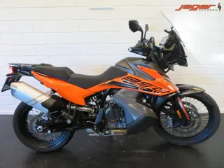 KTM 890 ADVENTURE NIEUWSTAAT!! HISTORIE (bj 2022)