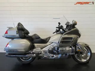 Honda GL 1800 GOLDWING ZEER VOL EN STRAK! (bj 2004)