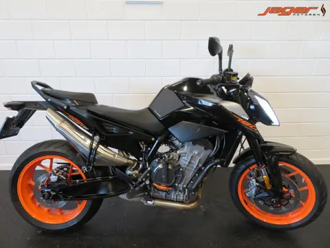 KTM DUKE 790 L 35KW TOPSTAAT! BTW (bj 2020)