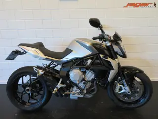 MV Agusta BRUTALE 675 SUPER FRAAI! (bj 2013)