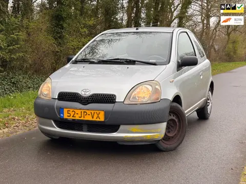 Toyota Yaris 1.0 VVT-i