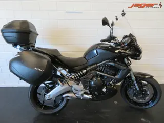 Kawasaki VERSYS 650 ABS NIEUWSTAAT! KOFFERS (bj 2013)