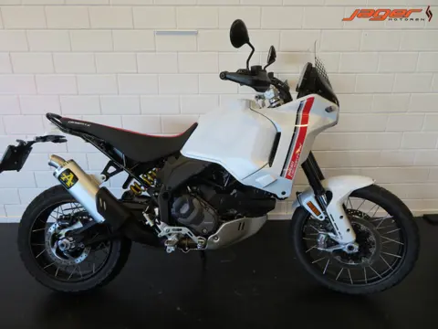 Ducati DESERT X DESERTX NIEUWSTAAT! (bj 2022)