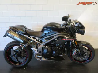 Triumph SPEED TRIPLE 1050 RS ARROW PERFECT! (bj 2018)