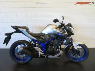 Yamaha MT 03 MT03 ABS STOERE MOTORFIETS (bj 2016)