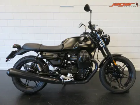 Moto Guzzi V7 STONE V 7 III PERFECT!! (bj 2020)