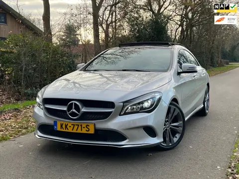 Mercedes-Benz CLA-klasse 180 Edition Plus | '' 47.000 Km '' + '' Eerste eigenaar '' Nu € 19.999,-!!!